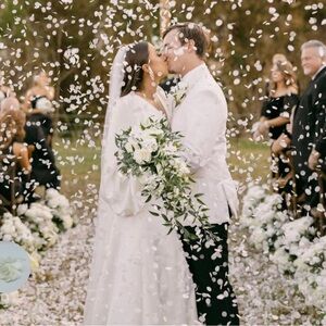White Party Popper Confetti Cannons